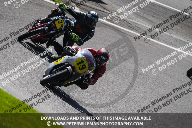 Vintage motorcycle club;eventdigitalimages;mallory park;mallory park trackday photographs;no limits trackdays;peter wileman photography;trackday digital images;trackday photos;vmcc festival 1000 bikes photographs
